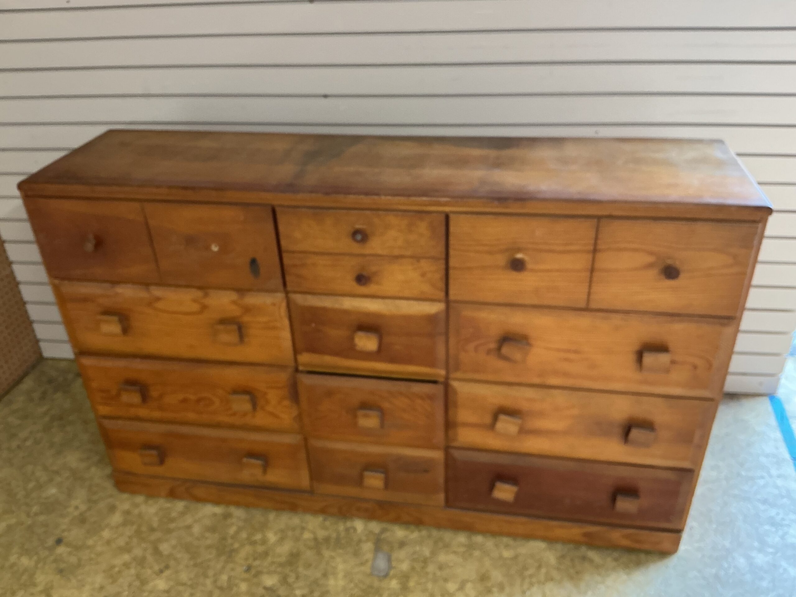 Dresser