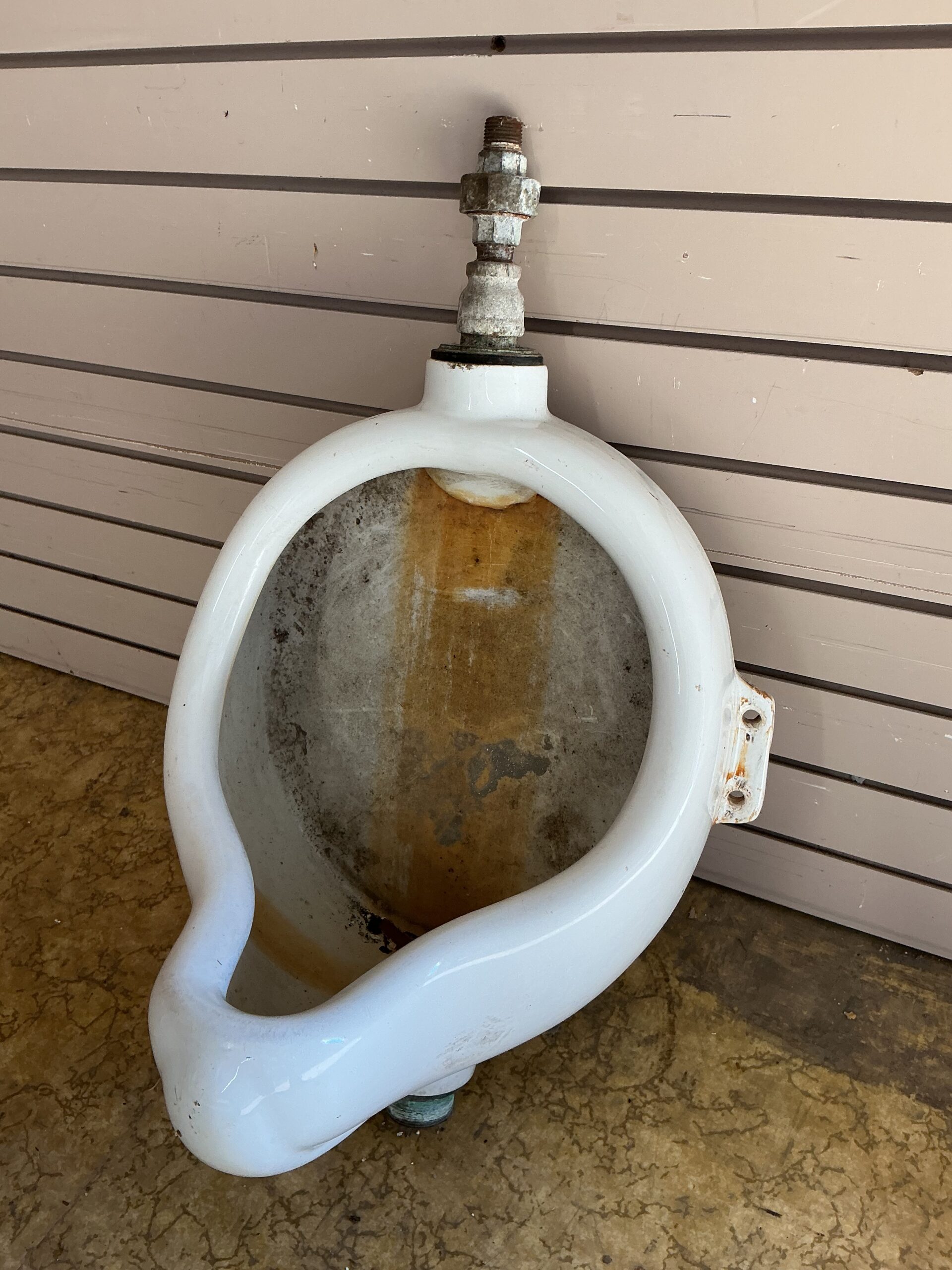 Urinal