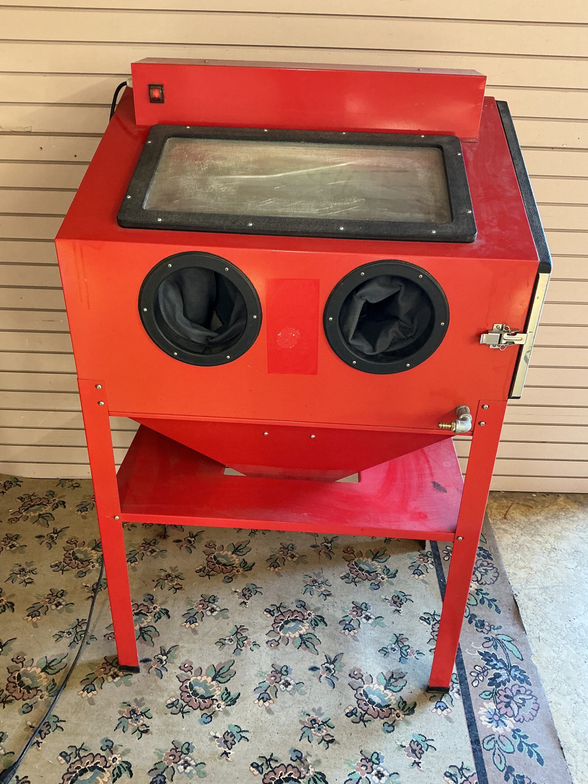 Sandblast Cabinet